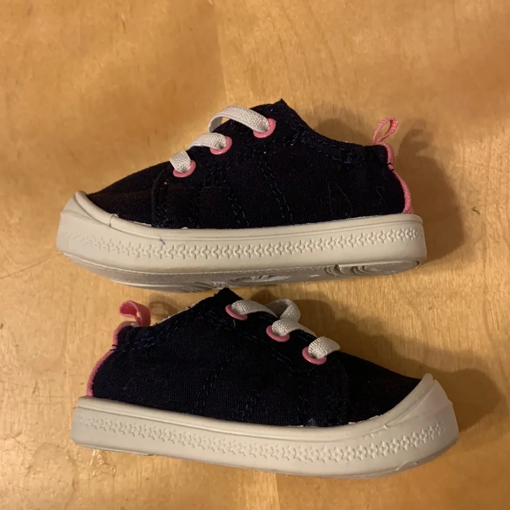 3/$15 Lot bundle of Baby Girl Sneakers Size 3